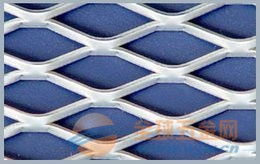 金属丝网深加工领域 龟甲网、输送带、轧花网、钢板网与铝带的协同应用